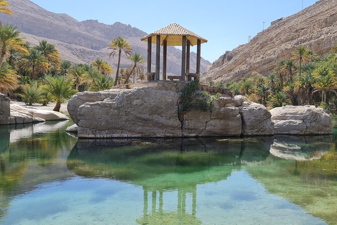 5 Days 4 Nights Oman Package Tour Mohammed - Day 4: Izki Zukait Tombs, Jebel Akhdar Green Mountain, and UNESCO Aflaj irrigation to Nizwa