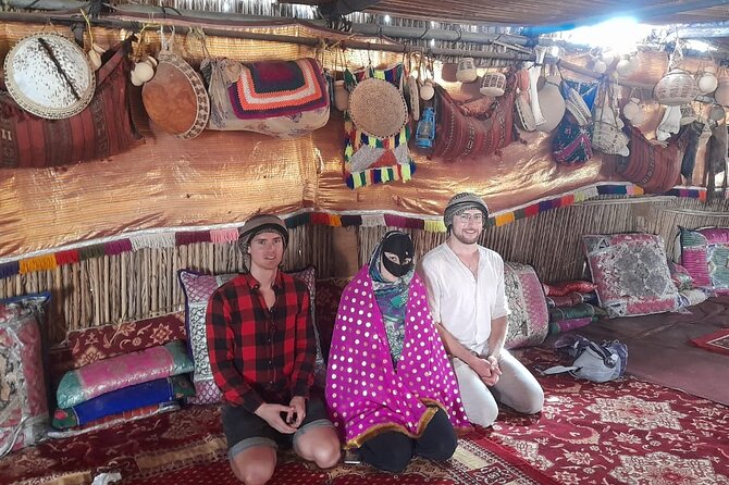 5 Days - 4 Nights Private Roundtrip Tours - Fatimah Tours - Day 1: Wadi Shab canyon walk, Wadi Tiwi, and turtle reserve time