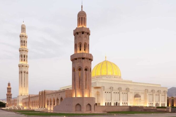 5-Days Private Oman Tour – Mountains, Deserts & Coastline - Jebel Shams, the Grand Canyon of Oman: plan for the long mountain payoff