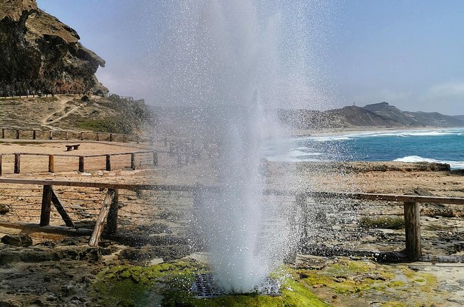 8 Hours of West Salalah Best | Private Tour - Al Mughsail Beach: picnic energy and real local beach time (about 1 hour)