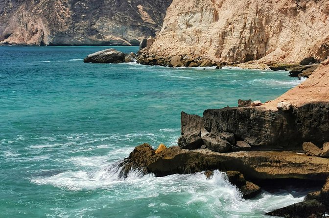 8 Hours of West Salalah Best | Private Tour - Ain Garziz: clear, cool spring water and nearby trails (about 30 minutes)