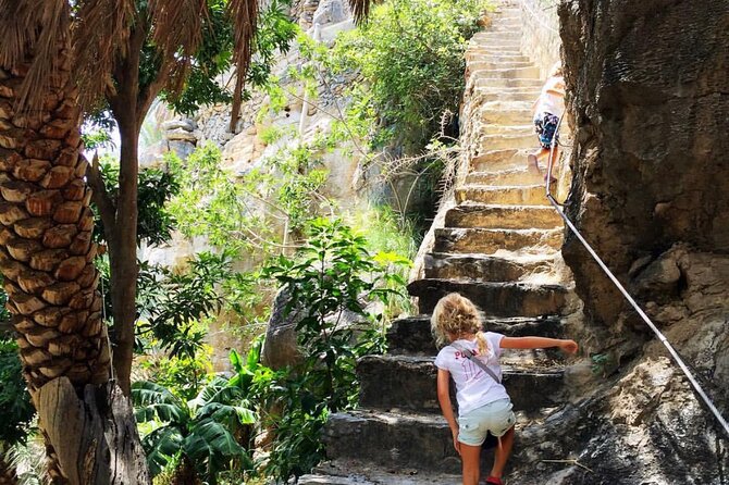 AL HAMRA & JEBEL SHAMS - Muscat, Oman - What the 8-Hour Day Feels Like on the Ground