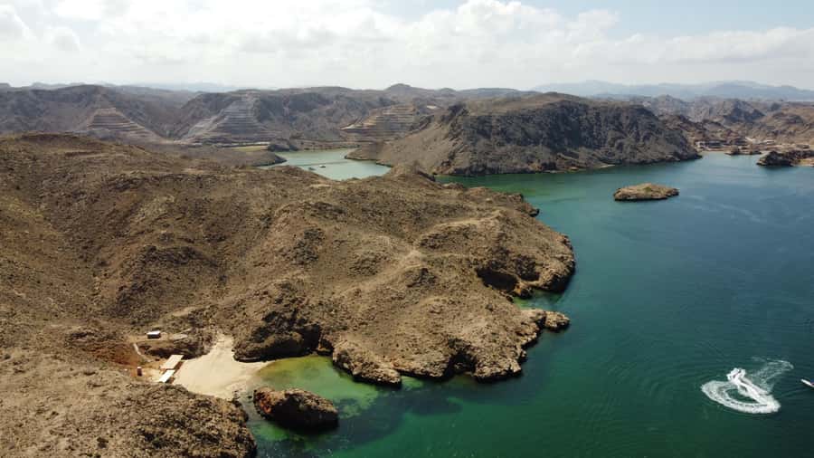 Bandar Al Khayran Jorney: Group Tour with Snorkeling - What the Crew and Included Stuff Take Off Your Plate