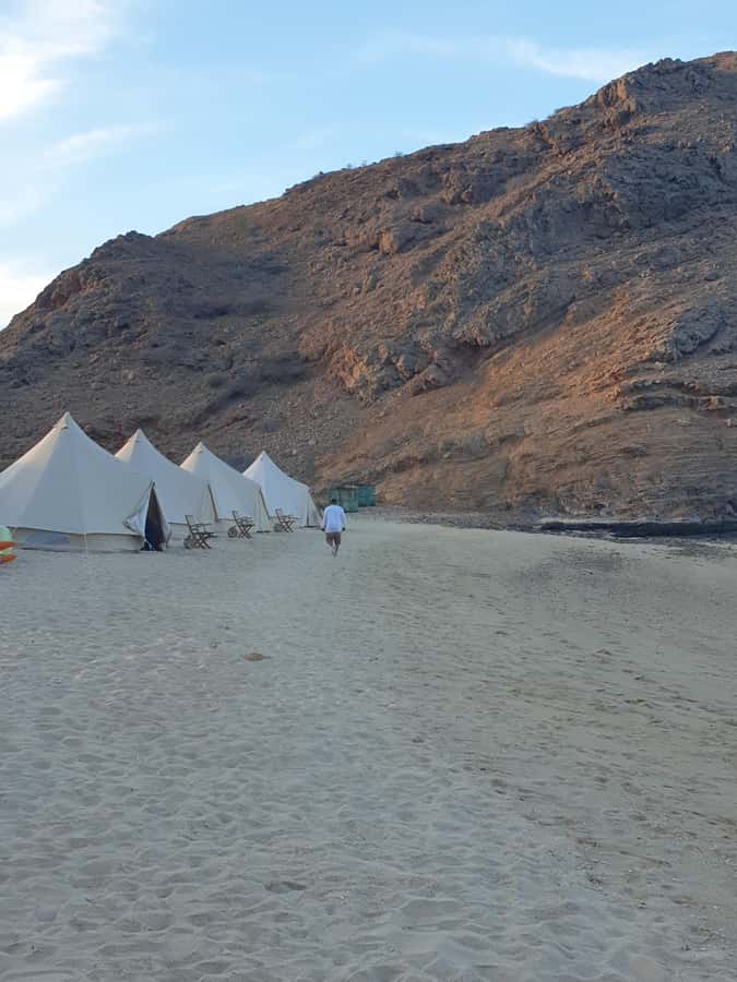 Camping to the Daymaniyat Islands with an overnight stay - Day 2: breakfast, early snorkeling again, and leaving with the calm still on you
