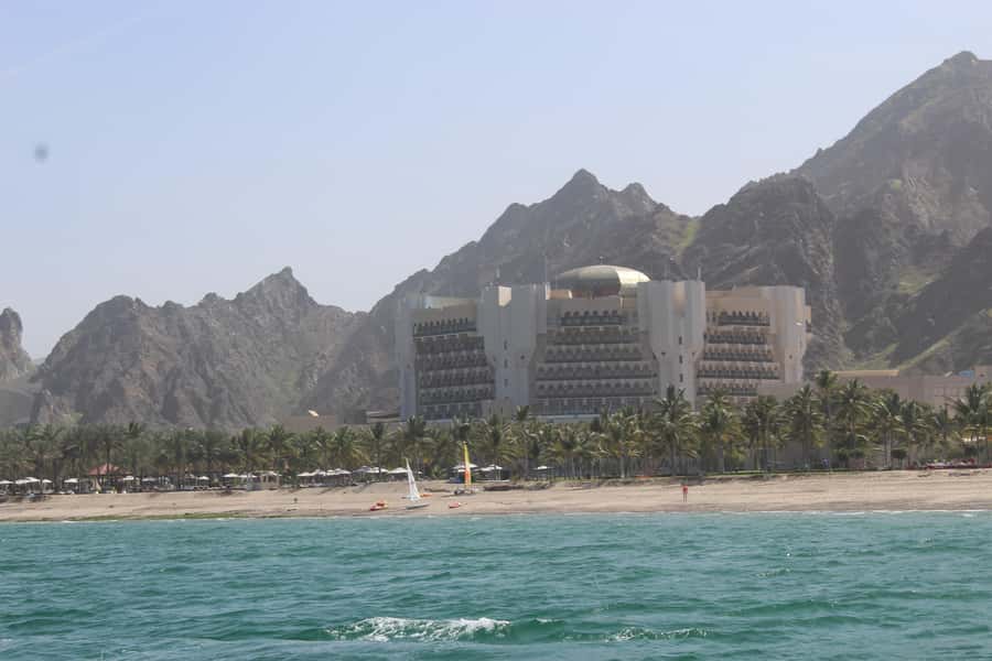 Coastal & Sunset Cruise in Muscat - Why this two hour Muscat cruise feels like a real break