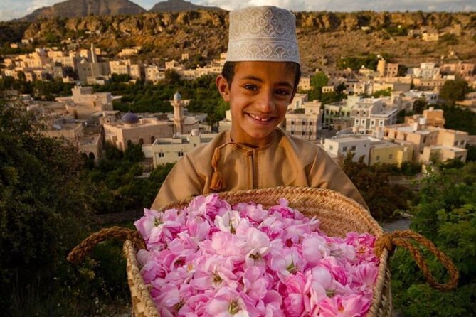 Damascus Roses - Discover the secrets of Al Jabal Al Akhdhar - Ancient Fossils Gardens: the underrated stop that adds variety