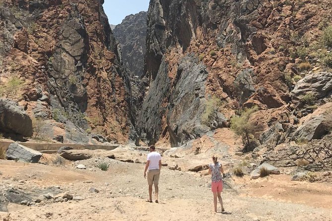 Day Trip to Wadi Bani Awf, Balad Sayt, Nakhal Fort & Hot Spring - Timing tips, what to wear, and how to plan your day
