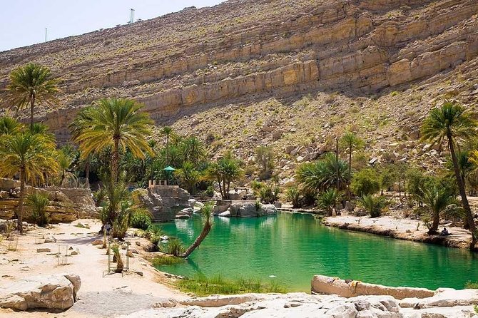 Desert Safari Sharing Tours - Omani lunch, water, and the small comforts that actually matter