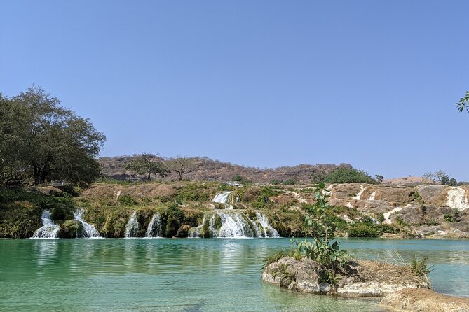 East and West Salalah Combination Private Full-day Tour - Al Mughsail Blowholes: The Sea’s High-Pressure Geyser Moment