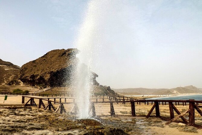 East and West Salalah Combination Private Full-day Tour - The 4WD Private Setup: Comfort, Group Size, and Wear-Comfort Rules