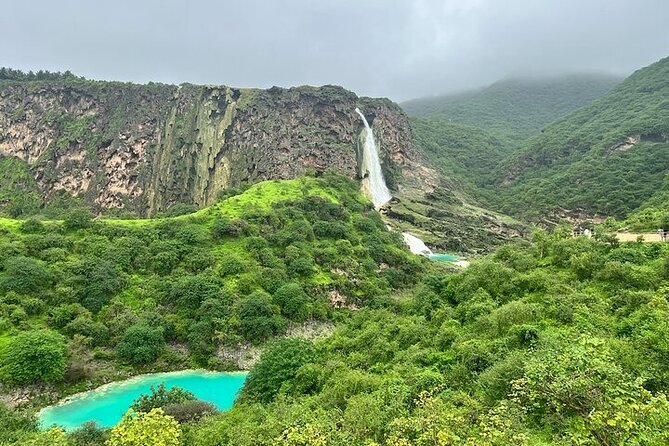 East Salalah Mountain Safari - Taqah Beach: quick photo time with real coastline energy
