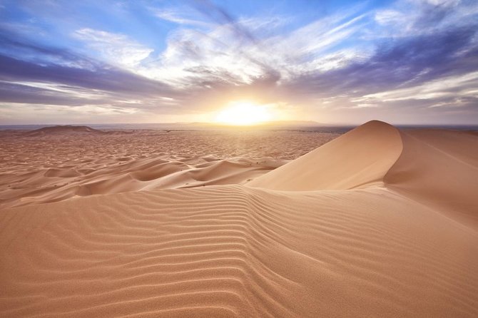 Empty Quarter & Lost City from Salalah - Crossing the Qara Mountains to Dhofar Dunes