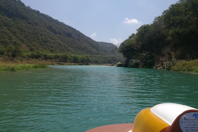 Enjoy a Full-Day Tour Uncovering East Salalah’s Hidden Gems - East Salalah: Why this route feels so different