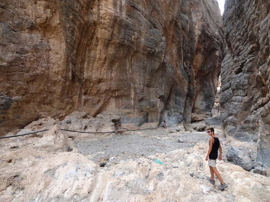 From Muscat: 4-Day Oman Highlights Tour - Day 2: Nizwa Souq at 5:00 am, Fortress Towers, Wahiba Sands Camp