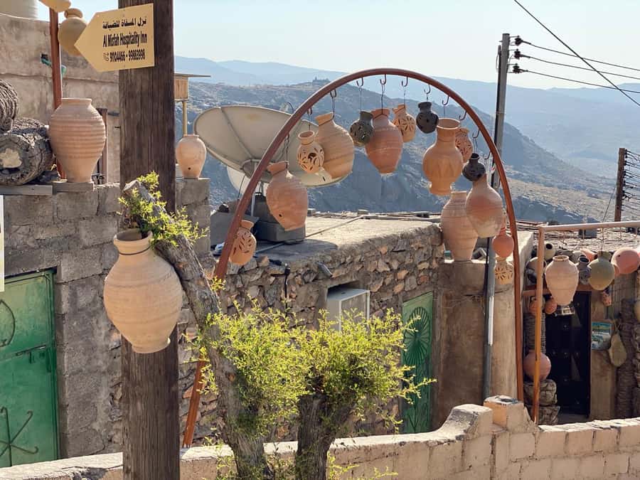 From Muscat: Nizwa & Al Hamra with Jebel Shams Night Stay - Climbing toward Jebel Shams and Oman’s highest views