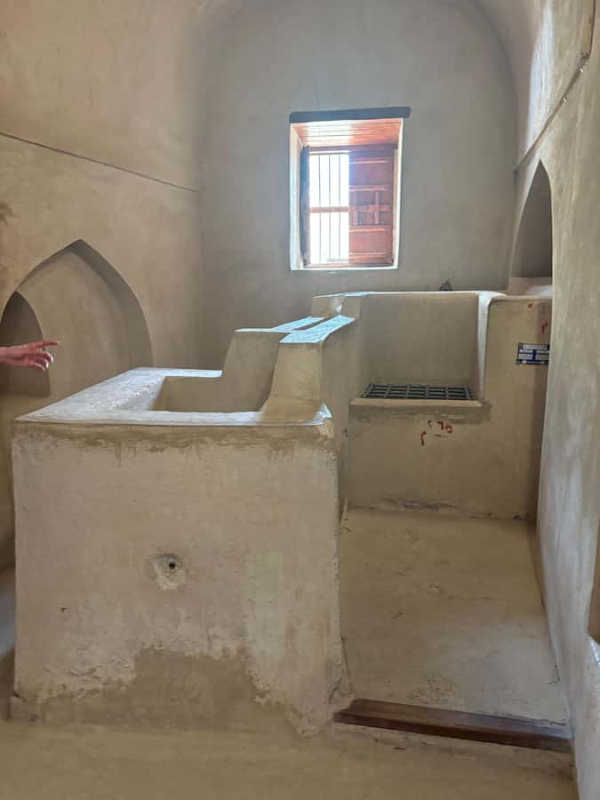 From Muscat: Nizwa and Jebel Shams Day Trip - Price and value: what $150 covers, and what you pay on site