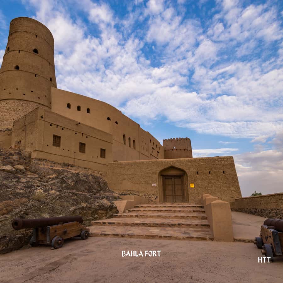 From Muscat: Nizwa, Bahla, and Jabrin Tour with Forts - Bahla Fort UNESCO scale, defended for a reason