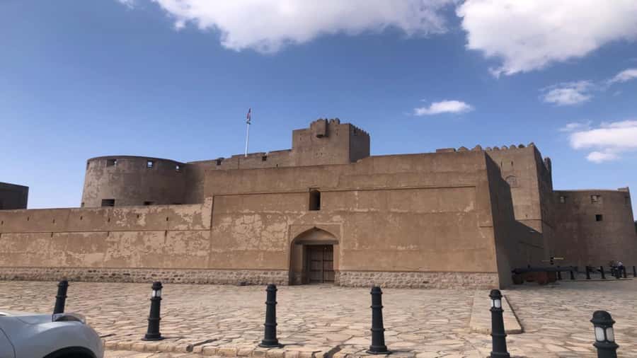 From Muscat : Nizwa & jabel alkhdar. Privat tour 4x4 - Bahla Fort (Barka Al Mawz): Mudbrick Heritage and a Strong Change of Pace