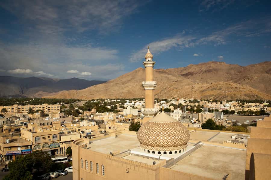 From Muscat: Nizwa & Oman Across Ages Museum - Setting Off From Muscat: The drive that makes or breaks the day