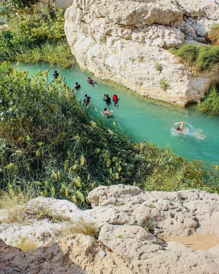 From Muscat:Private Wadi Shab and Bimmah SinkHole Tour - Price, inclusions, and why it can feel like good value