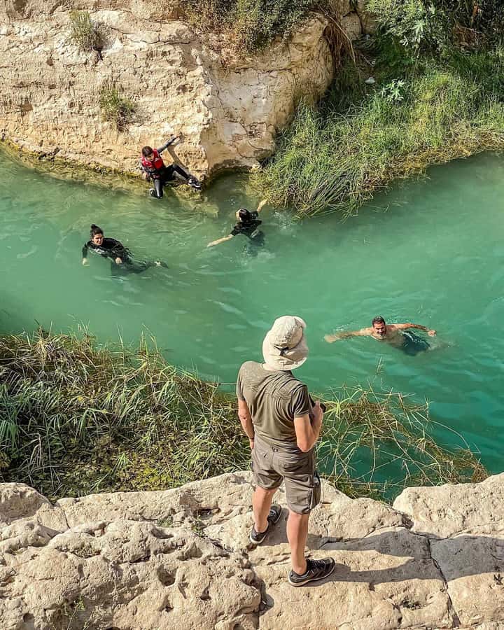 From Muscat:Private Wadi Shab and Bimmah SinkHole Tour - Logistics that can make or break your day