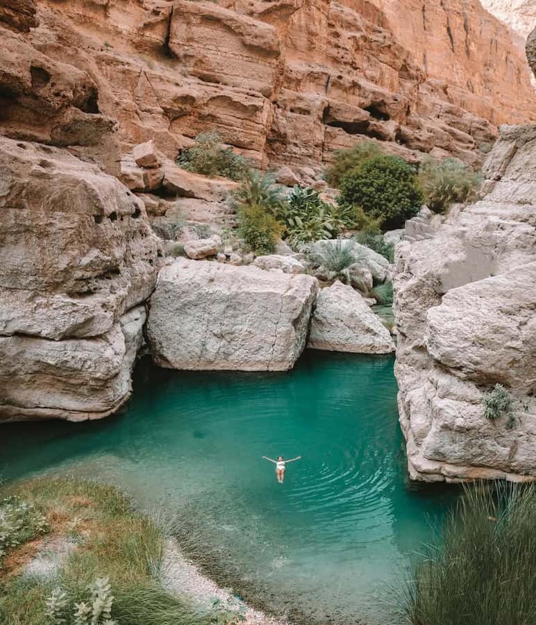 from muscat wadi shab and bimmah sinkhole tour - Why the Guide Experience Makes This Tour Feel Easy