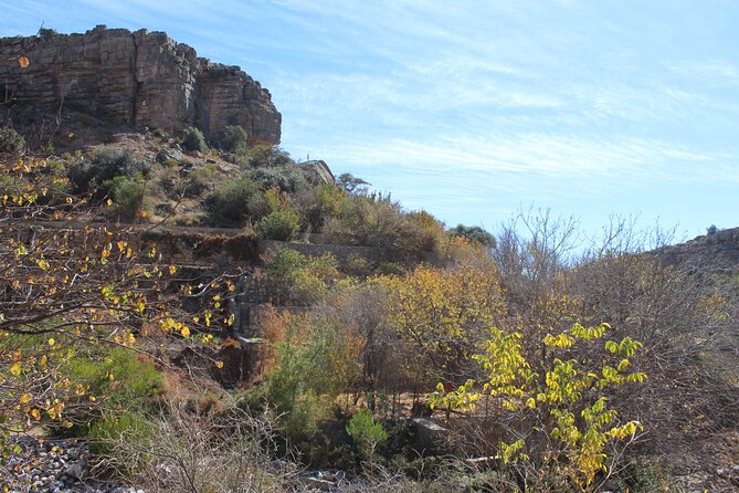 Full-Day Guided Tour to Jebel Akhdar - Jebel Akhdar walk segment 1: Alaqar village, old houses, waterfall, and viewpoints