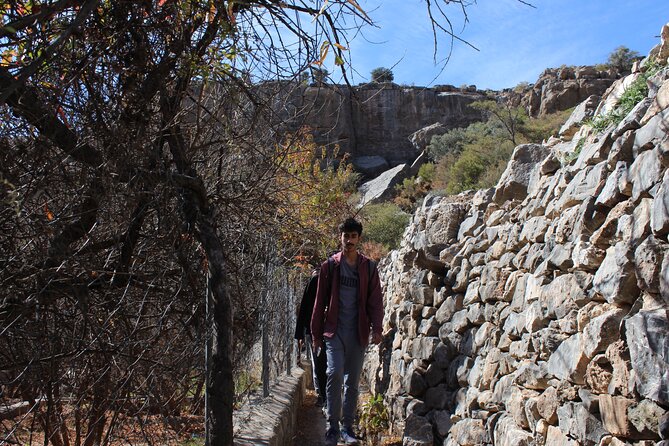Full-Day Guided Tour to Jebel Akhdar - The human factor: what the guides do with names like Saif, Hamood, and Ahmed