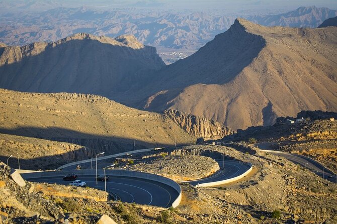 Full-day private tour- Nizwa and Jabal Akhdar - Nizwa Souq Walk: Spices, Rose Water, Dates, and Handicrafts