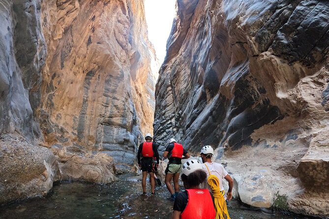 Full Day - Snake Canyon Adventure Tour in Jebel Shams region - Hiking next to canyon walls, crossing caves, and pool time
