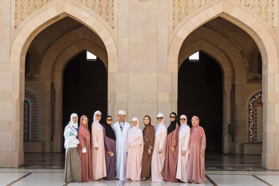 Guided Walking Tour of Sultan Qaboos Grand Mosque in Muscat - Who should book this tour, and who might want more time