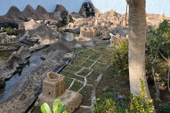 Half day Private Guided Tour in Muscat with Pickup - Stop 4: Al Alam Palace Photos and Portuguese Fort Views