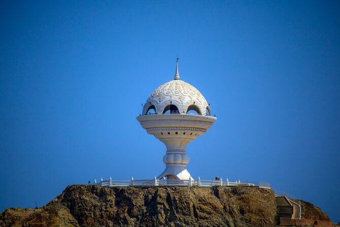 Half-Day Private Muscat City Tour 4 Hours - Qurum Beach: golden sands and an easy reset between city stops