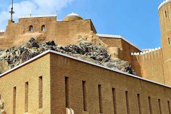 Half-Day Private Muscat City Tour - Top Landmarks in Just 4 Hours - Muttrah Souq: souvenir browsing with an old-market vibe