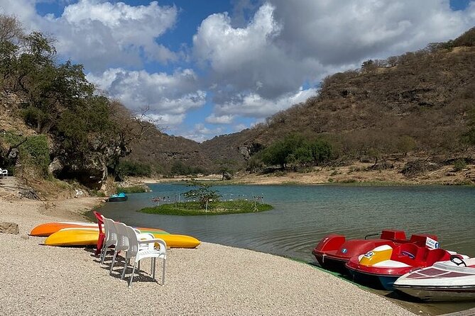 Half-Day Private Salalah East Tour - Wadi Darbat in the Quara Mountains: Waterfalls, Rocks, and River Life