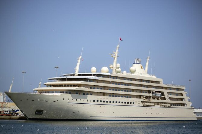 Half-Day Private Tour in Muscat - Entering Muscat with a private driver and real local guidance