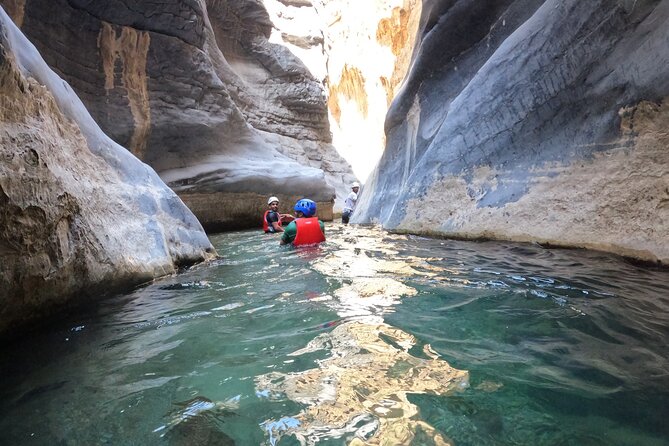 Half Day - Snake Canyon Adventure Tour in Jebel Shams - Cave crossings and boulder hopping, the part that surprises people