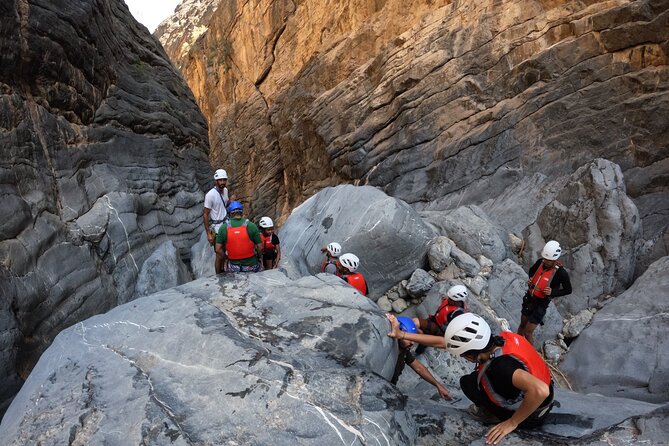 Half Day - Snake Canyon Adventure Tour in Jebel Shams - What to pack so your day stays fun, not frantic