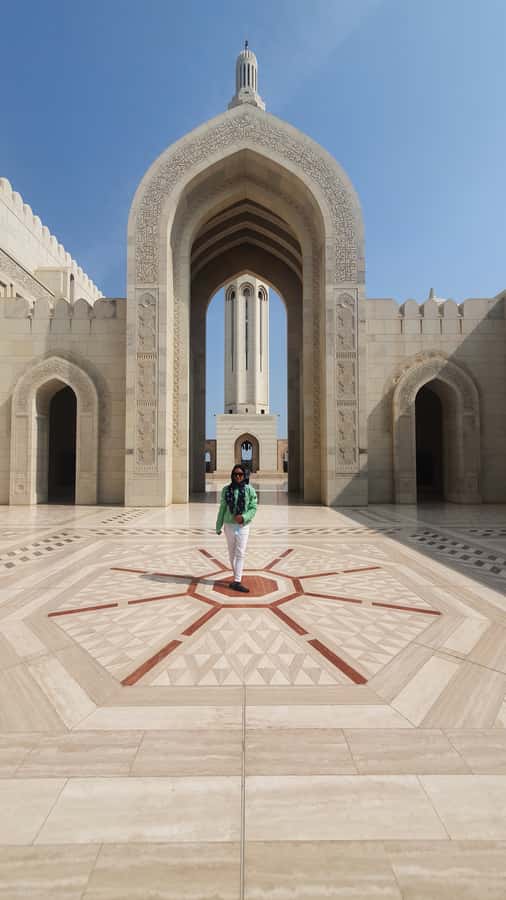Highlights of Muscat city tour in private car with guide - A 4-hour private loop around Muscat that actually feels doable