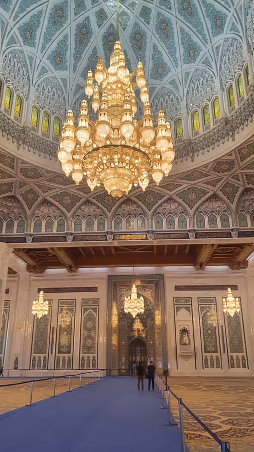 Highlights of Muscat city tour in private car with guide - Al Alam Palace photo moment: a quick, iconic stop done right