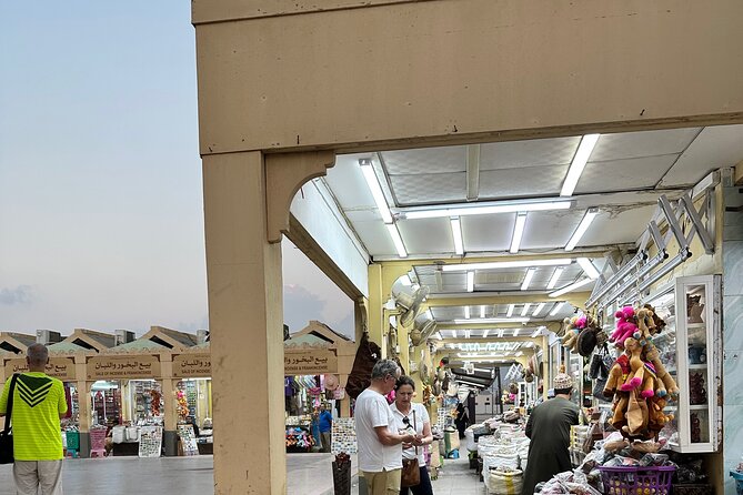 Historical Salalah City Tour - Salalah Central Market and Al Husn Souq: seeing everyday life, not just landmarks
