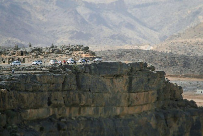 Jebel Shams, Balcony Walk & Al Hamra Village - Private Group Comfort: Why the Price Can Still Feel Fair