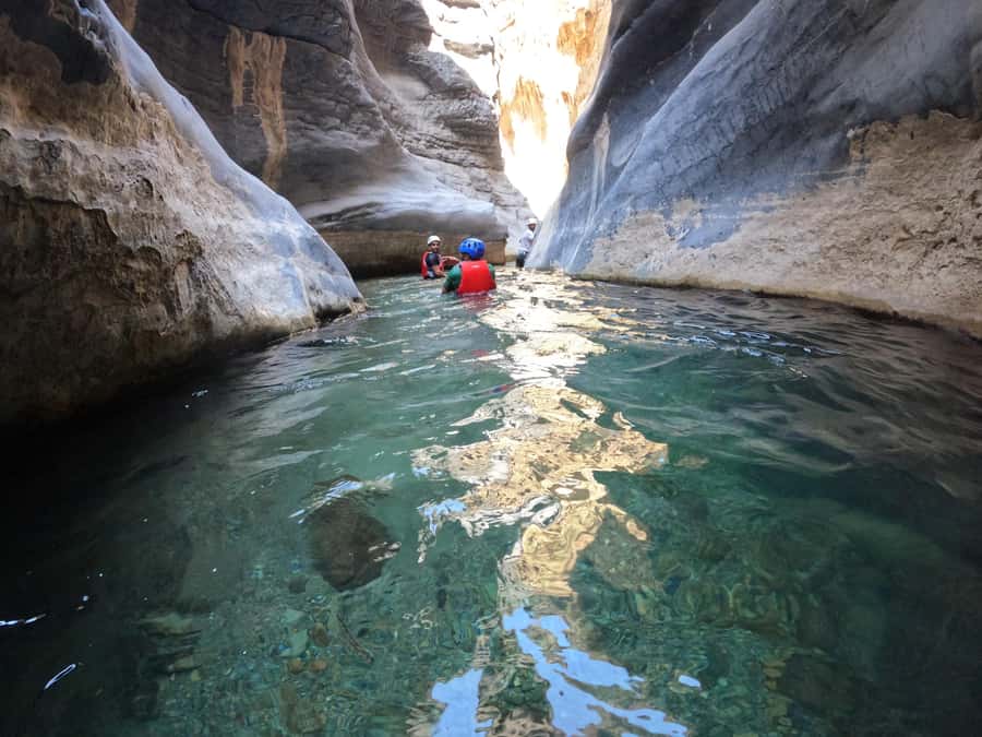 Jebel Shams: Full Day Adventure Tour through Snake Canyon - Food and Local Flavor: The Part Many People Remember
