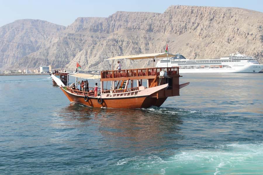 Khasab: Half-Day Dhow Cruise, Dolphin Watching, & Snorkeling - Swimming and snorkeling in the Musandam fjords