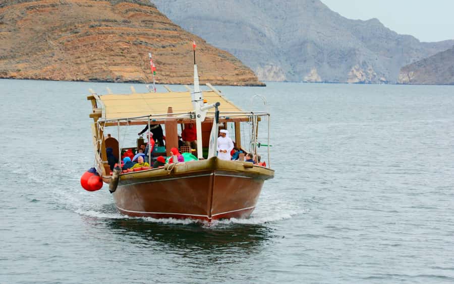 Khasab: Khor Sham Half-Day Cruise with Snorkeling & Dolphins - Getting from Khasab to the Dhow: Easy Cruise Terminal Flow