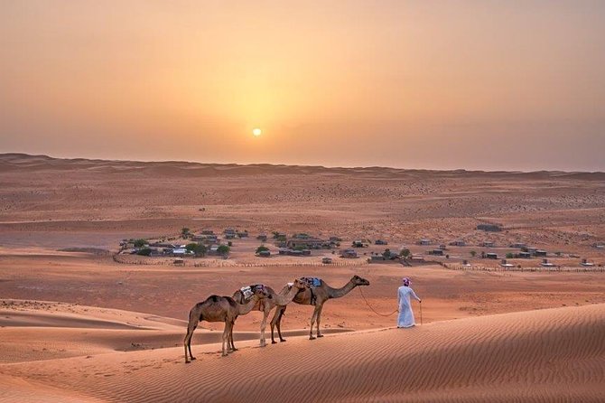 Mountain, Desert & Coastal Tour (03 Days / 02 Nights) - Day 3: Sur boat yards, Wadi Shab swim through the keyhole, and Bimmah Sinkhole