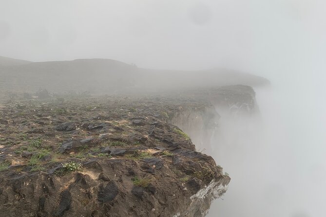 Mountain Safari Private Tour - Teeq Cave and Tawi Ateer sinkhole, big scale for big photos