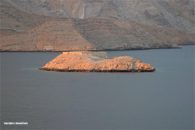 Musandam Khasab Day Trip and Dhow Cruise from Dubai - Khasab on Land: Fort, Harbor Views, and Fossil Country