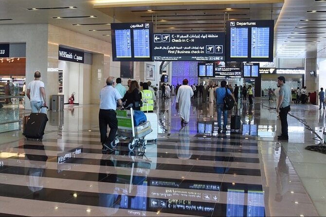 Muscat: Airport Private Transfer to/from all Muscat Hotels - Timing, flight delays, and why punctuality is the real value