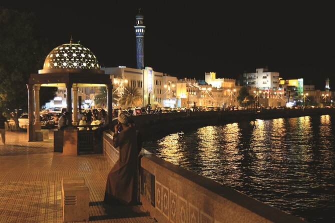 Muscat by Night with Local Dinner from Muscat - Photo and etiquette tips that keep the night smooth